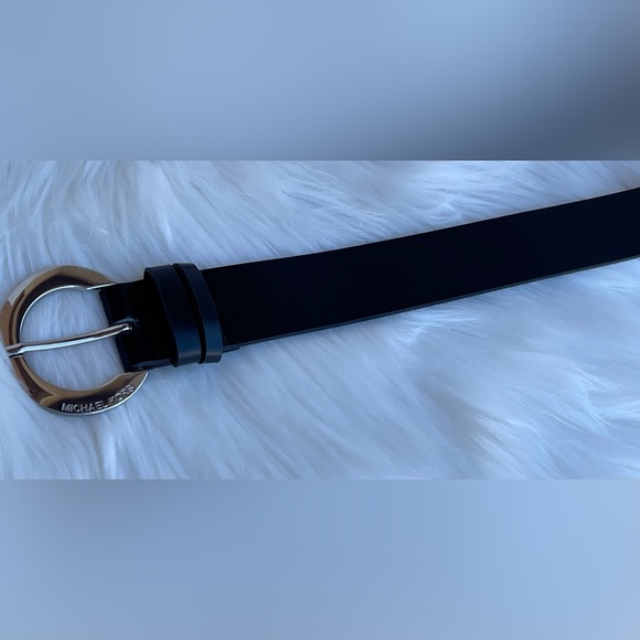 Michael Kors Women's Black Belt - Picture 12 of 14